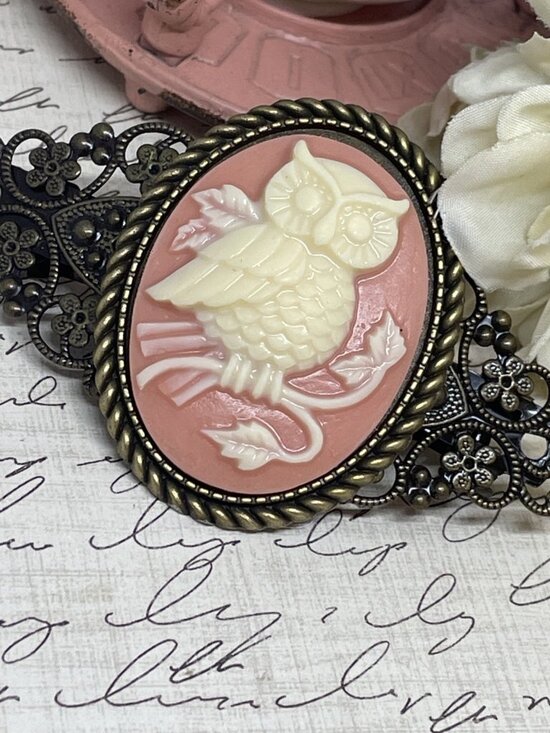 Peach FESTIVAL Owl Barn Tree Gothic Green Wh Cameo Wedding Prom Pin Hair Clip - Picture 1 of 10